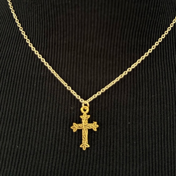 Jewelry - Cross Pendant Necklace - Elegant Women's Jewelry NEW